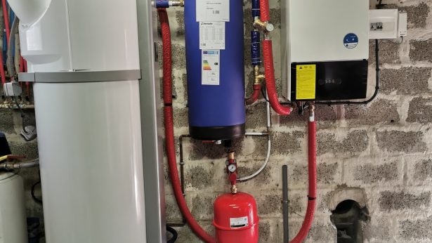 Installateur de chauffe-eau thermodynamique - AES Environnement